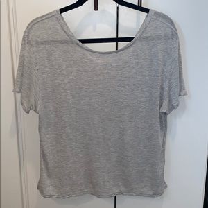 Lululemon Slouchy U-or-V-Neck Tee in Grey Size M